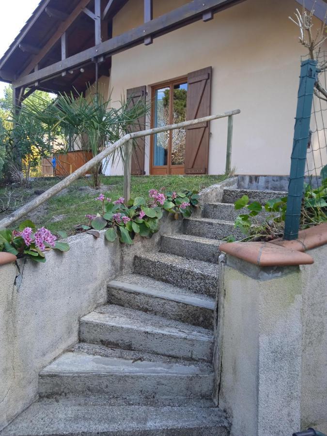 Maison Au Dessus Du Lac De Biscarrosse Exteriör bild